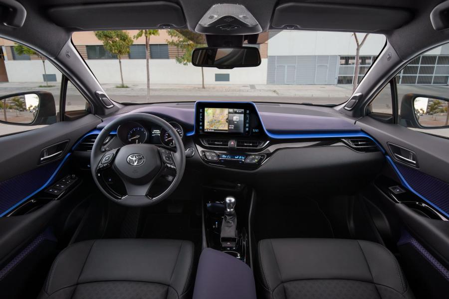 Торпедо Toyota C-HR 2016 года  (WW) (фото 42 из 53)